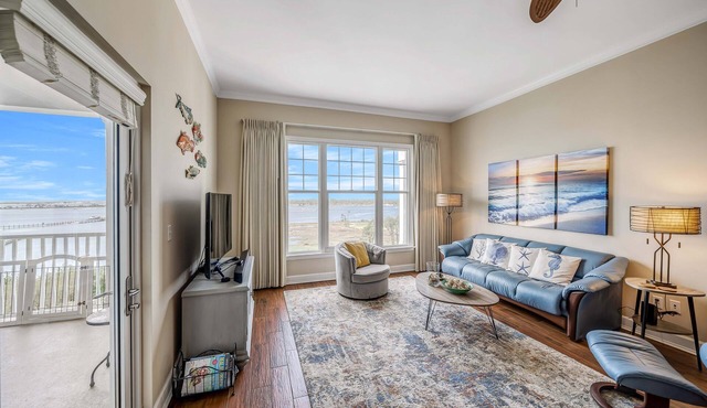 FREE Daily Golf! Reflections 805 Amazing Top Floor View, Resort Pool, Hot Tub