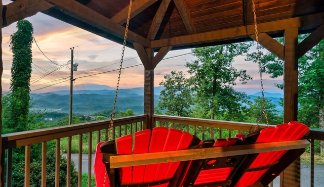 Free Dollywood Tix/Amazing Views/Hot Tub/PoolTable