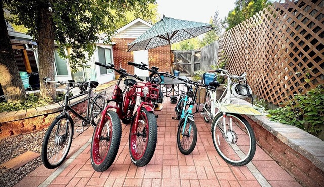 Free e-bikes! Near hiking and Uni of Colo!
