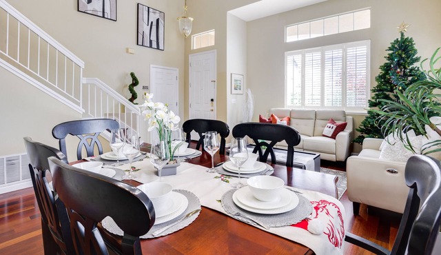 Free EV Charge! Specious 4Brms&3ba Cozy family!