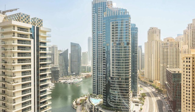 Free housekeeping visits during your stay - StayShort - Comfortable 5BR Apartment in JBR with Gorgeous Views