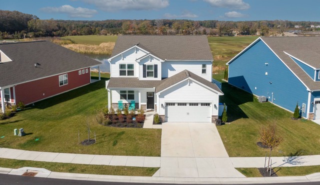 Free Linens & Cleaning - Calm Water Retreat