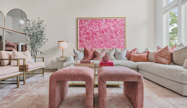 FREE NIGHT DEAL! NASHVILLE GIRLS TRIP! 2MI TO DT! 8 BEDS! #3 of 5 HOMES IN A ROW