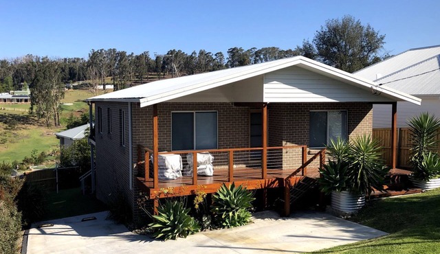 Free night on us this Winter at Lake Escape a beautiful spacious home near the lake