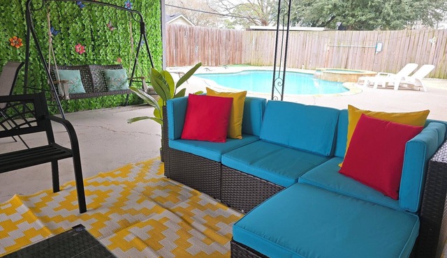 FREE NIGHT! Sleeps 14! Private Pool, Hot Tub