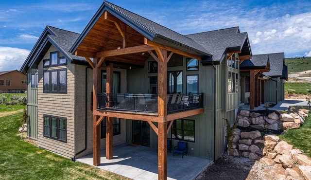 *Free Night* (Winter/Spring Stays) (Stay 3 get 4th free) Huge Lodge Sleeps 50!