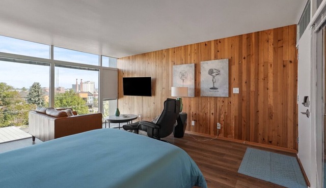 FREE PARKING, Downtown Views w/Kitchen + Wi-Fi