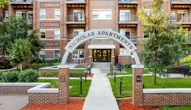 Free Parking, New Apartment, Steps From Mayo!