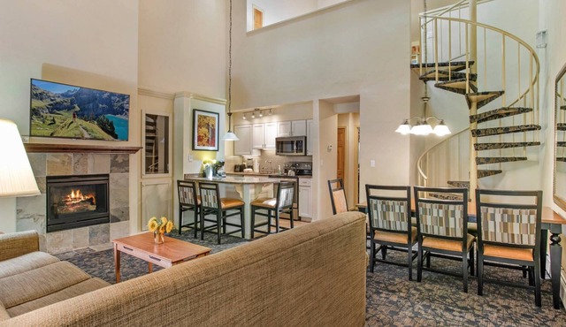 Free Parking & Shuttle to Lionshead/Vail Village, Hot Tubs; Aspen #1305