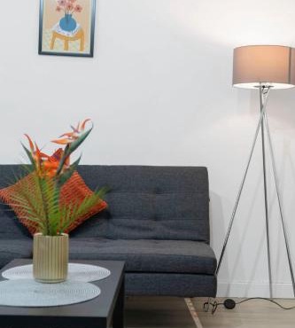 Free Parking - Sleeps 6 - Central - New Interior