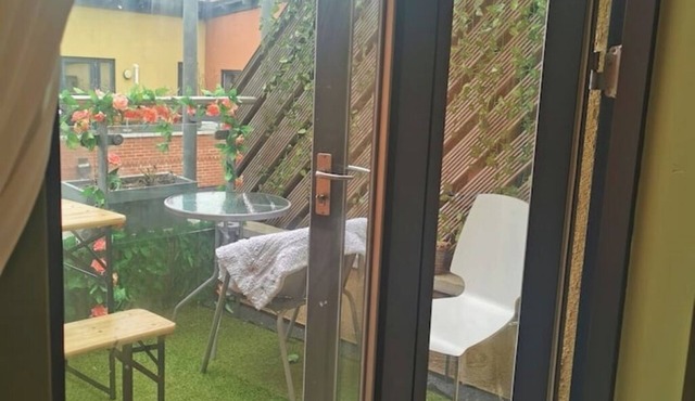 Free parking-Tempur mattress- Self-checkin House