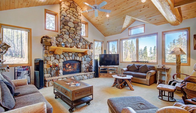 Free SkyCard Act -Lux Home, Close to Skiing, Outdoor Hot Tub -Boulder Lodge at P