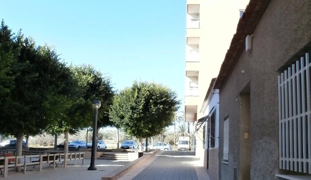 Free WI FI, & UK TVSquare Molar 5. 2.2. La Marina 03294. Alicante Spain.