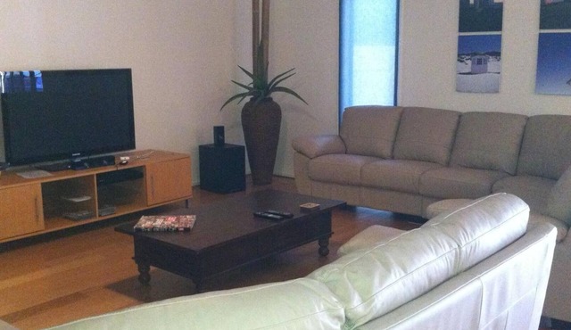 Free WIFI *200m to beach* R/C Air in all rooms