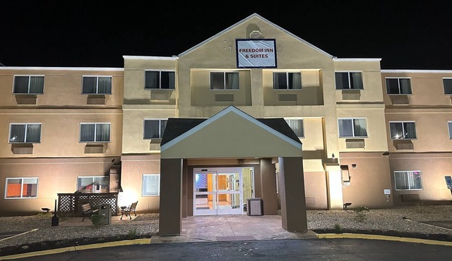 Freedom Inn & Suites