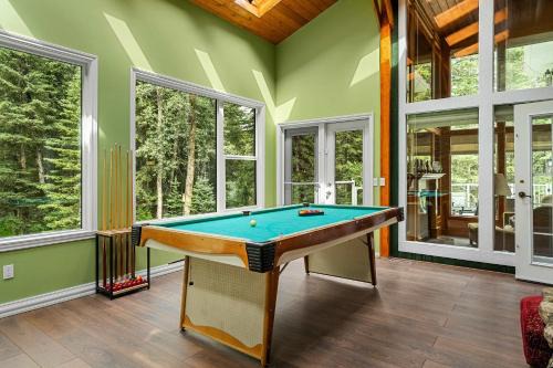 Freele Escape Secluded Nature Haven Sleeps 17