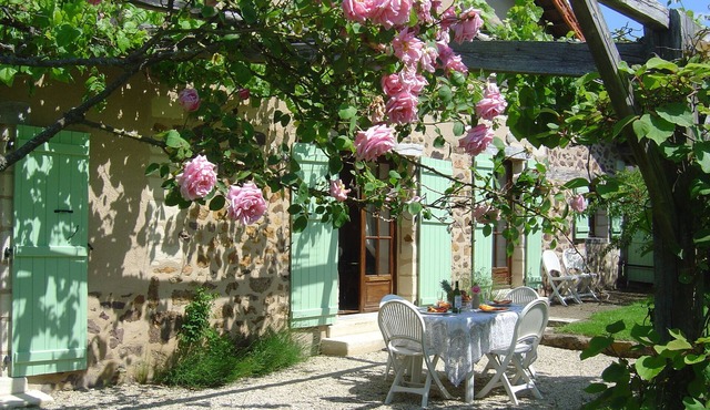 Freestanding House With Private Garden In The Green Heart Of France
