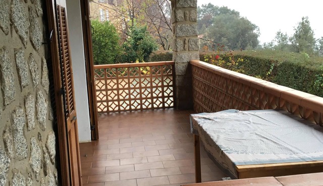 Freestone house 3 bedrooms 2 terraces fully equipped kitchen.