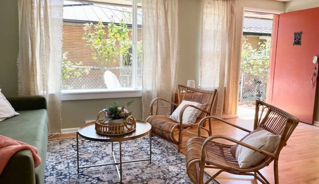 Fremont Nirvana | Chic Townhome Near Bars & Eats