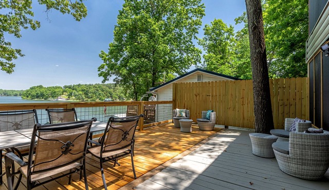 French Country Cabin Dock & Screened Porch