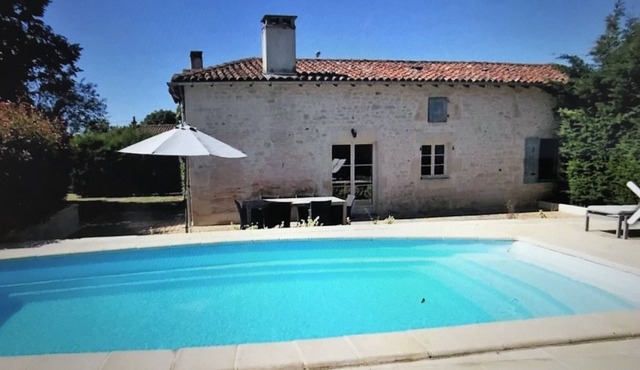 French Country Cottage with Private Heated Swimming Pool
