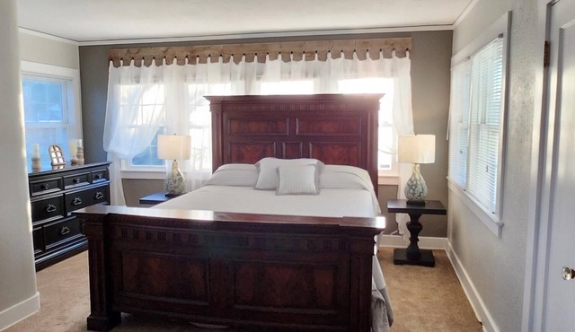 French country home on 10 acres, near Int. airport