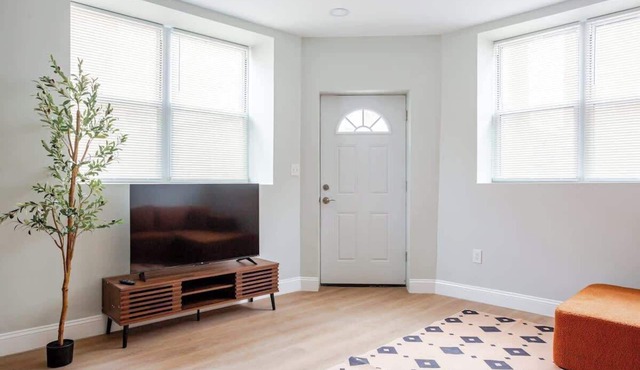 French Japan MINS to City Center 1King 2Queens