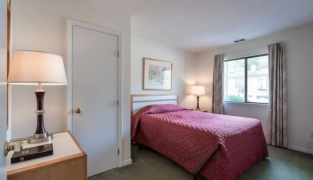 French Lick Escape | 2 Relaxing Villas with Full Kitchen and Indoor Pool