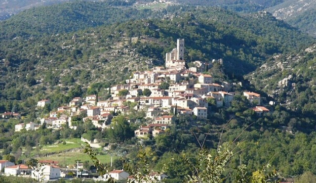 French Pyrenees/Mediterranean Village Cottage