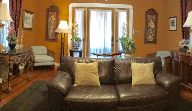FRENCH QUARTER LUXURY, 3 BR 3 BA (for 6) 3PM CHECKIn STR#17STR-14730