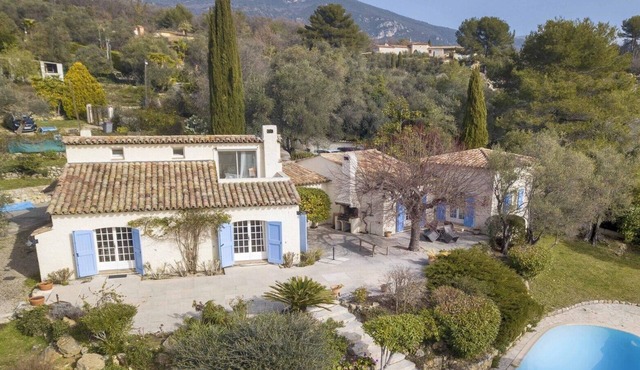 French Riviera, charming and romantic villa southfacing with a scenery view