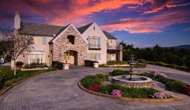French Wine Country Estate with Infinity Pool+Wine Tasting Room