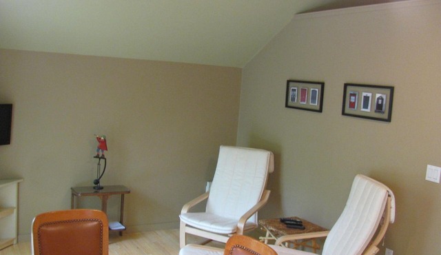 Frenchman Bay Cottages-The Flat