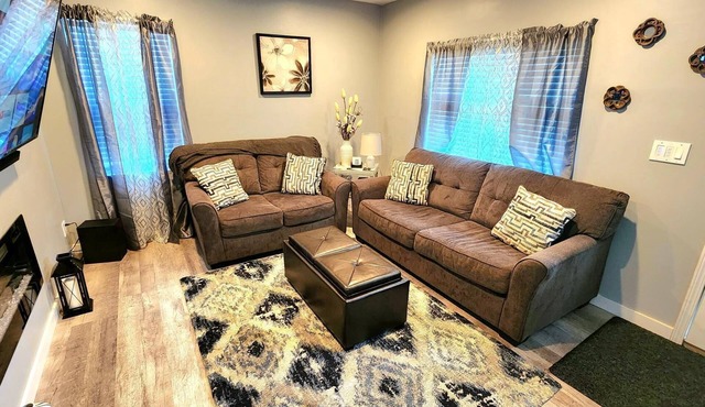 Fresh and New 3 bedroom - 1 mile from Interstate access!