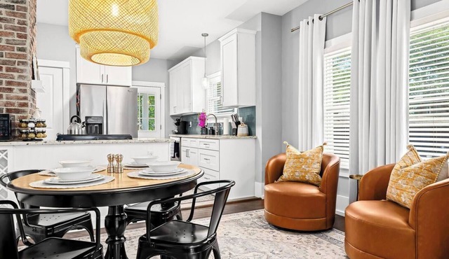 Fresh, Contemporary 2BR Home in Downtown Royal Oak