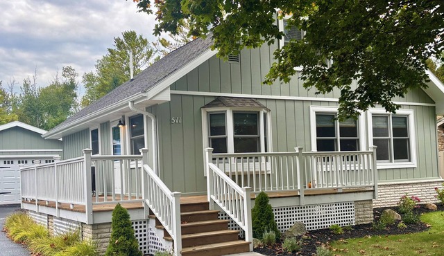 Fresh & Modern Cottage 3-Min Walk to Stunning Lake Huron Sandy Beach