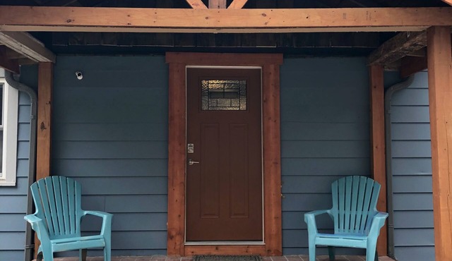 Fresh, nicely finished, three-bedroom cabin on the Baileys Trails!