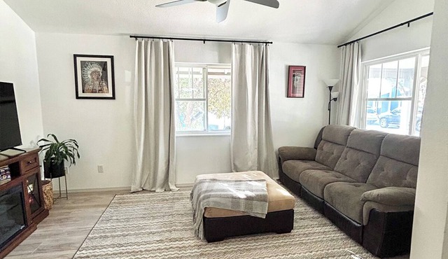 Fresh, Peaceful Home in Quaint Neighborhood