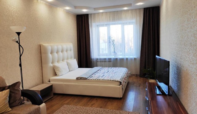 Fresh Room: Apartment on Griboedova