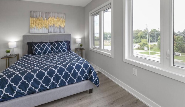 Fresh, Well Appointed 3 Bed/3 Bath Townhome