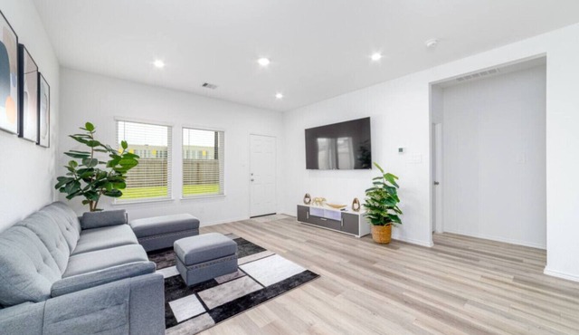 Freshly Built 4BR, 2.5-Bath Home in North Houston