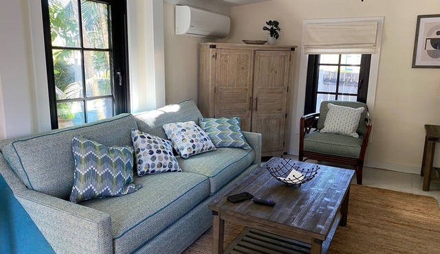 Freshly Renovated Cottage Old Town MONTHLY