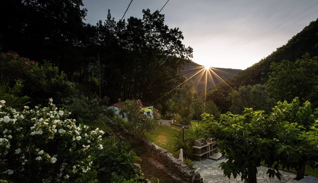 Freshly renovated Gite with beautiful mountain view!