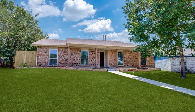 FRESHLY renovated home. Carrollton, DFW
