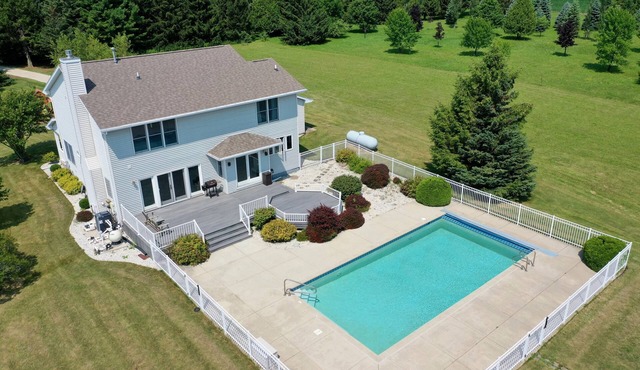 Freshly Updated Lake Michigan Home, Heated Pool!