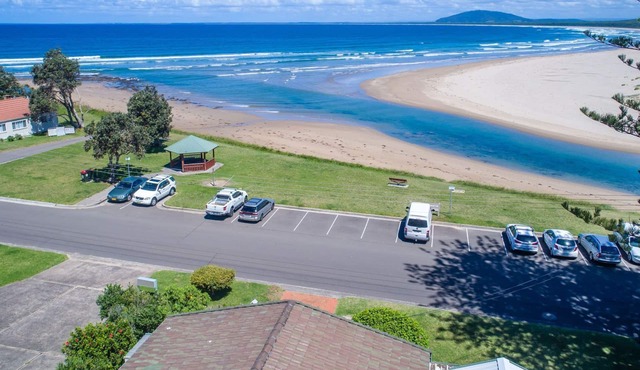 Freshwater, Gerroa, South Coast