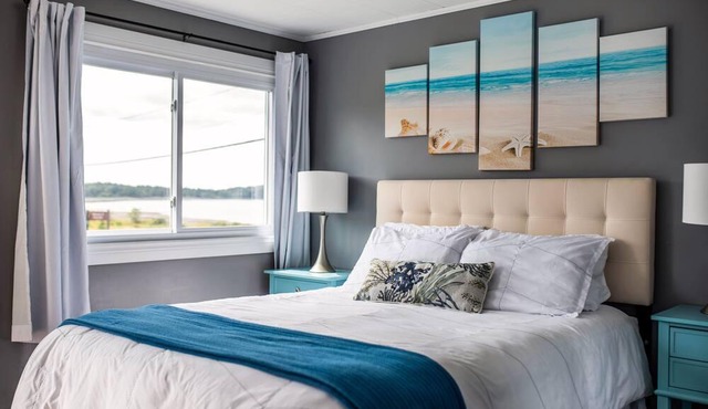 Friars Bay Inn & Cottages