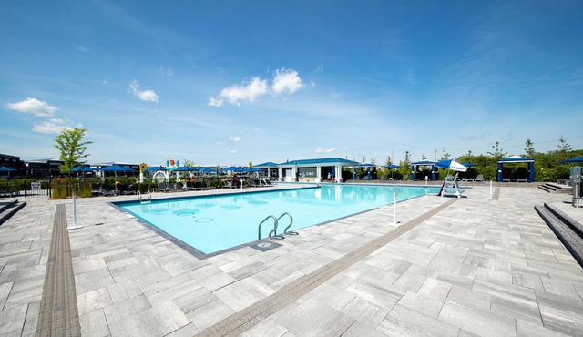 Friday Harbour Retreat with Courtyard Pool