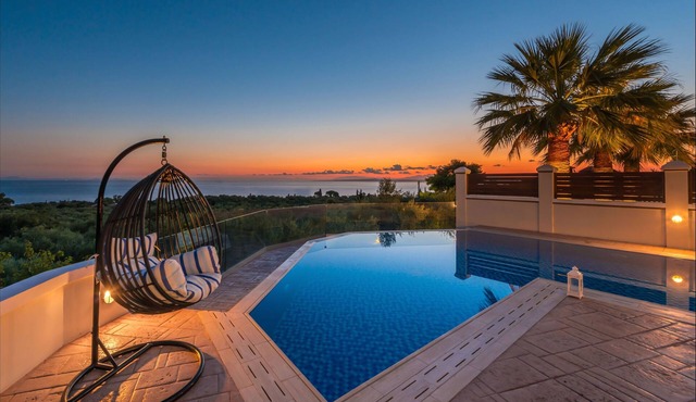 Frido Luxury Villa - 600 Sqm