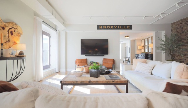 Friedman's Loft - The Ultimate Luxury Downtown Stay